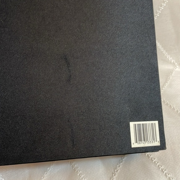 Dolce & Gabbana Padded Satin Gift Box - Picture 9 of 9